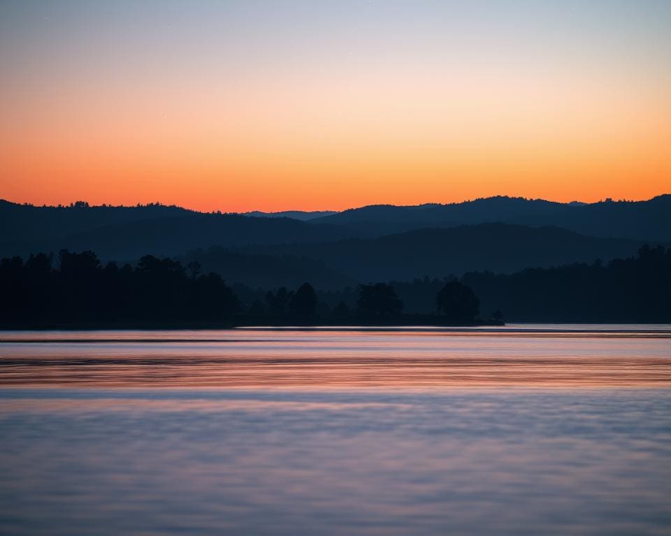 Welke tinten brengen rust bij avondschemer?